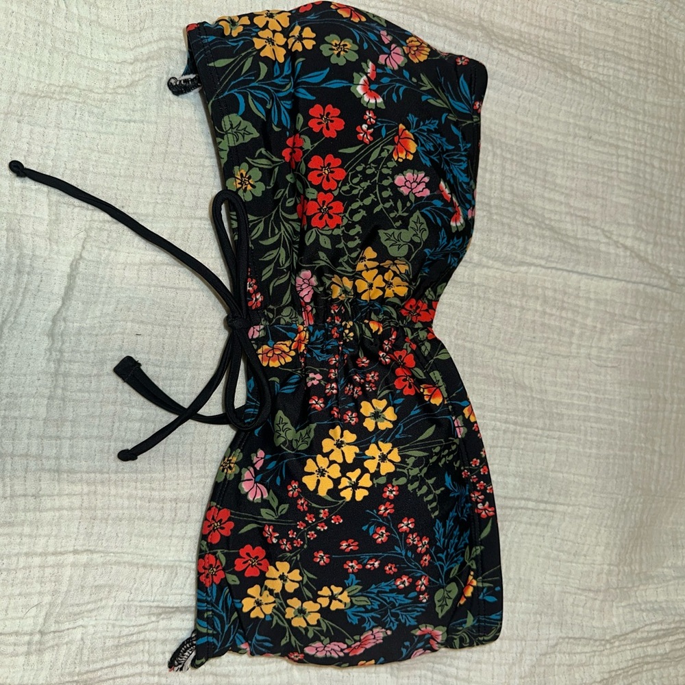 Floral Black bikini top
